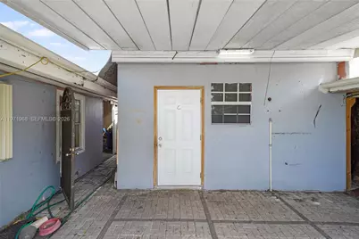 840 E 17th St, Hialeah, FL 33010 - Photo 9