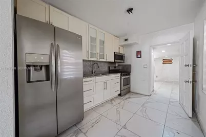 840 E 17th St, Hialeah, FL 33010 - Photo 5