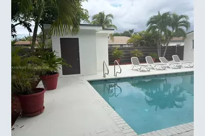 208 SW 2nd Ave, Hallandale Beach, FL 33009 - Photo 27