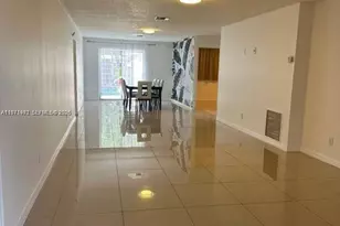 208 SW 2nd Ave, Hallandale Beach, FL 33009 - Photo 5