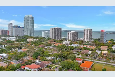 35 SW 20th Rd, Miami, FL 33129 - Photo 31