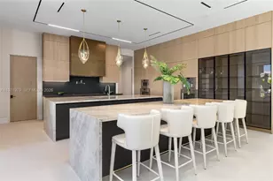 23 Isla Bahia Dr, Fort Lauderdale, FL 33316 - Photo 13