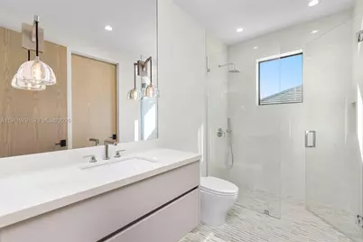 23 Isla Bahia Dr, Fort Lauderdale, FL 33316 - Photo 63