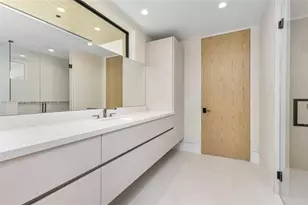 23 Isla Bahia Dr, Fort Lauderdale, FL 33316 - Photo 65