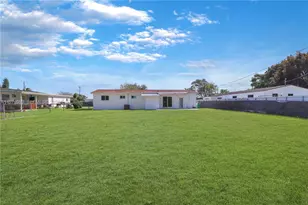 3800 SW 104th Ave, Miami, FL 33165 - Photo 5