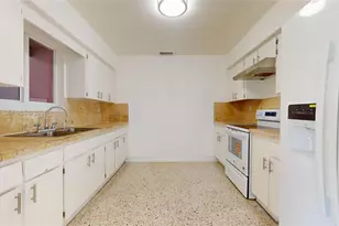 3800 SW 104th Ave, Miami, FL 33165 - Photo 11