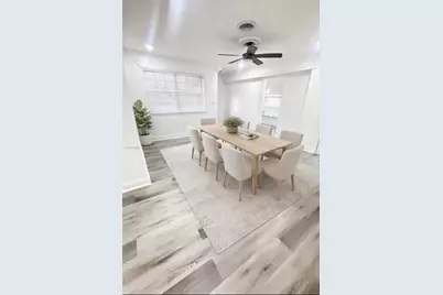 7910 NW 12th St, Pembroke Pines, FL 33024 - Photo 9