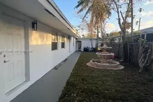 2213 Grant St, Hollywood, FL 33020 - Photo 13