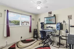118 Phippen Waiters Rd, Dania Beach, FL 33004 - Photo 13