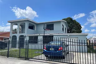 952 E 19th St, Hialeah, FL 33013 - Photo 1