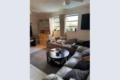 952 E 19th St, Hialeah, FL 33013 - Photo 7