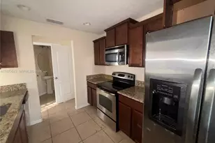 332 Carina Cir, Sanford, FL 32773 - Photo 3