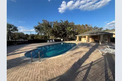 332 Carina Cir, Sanford, FL 32773 - Photo 9