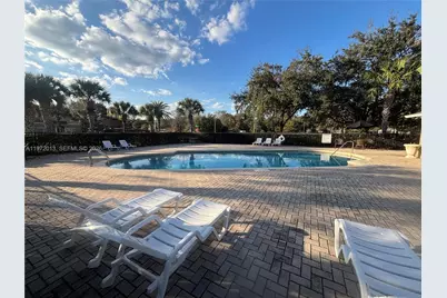 332 Carina Cir, Sanford, FL 32773 - Photo 5