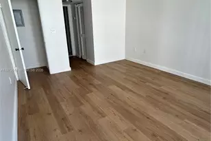 600 NE 36th St, Miami, FL 33137 - Photo 7