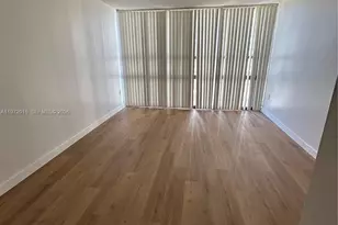 600 NE 36th St, Miami, FL 33137 - Photo 9