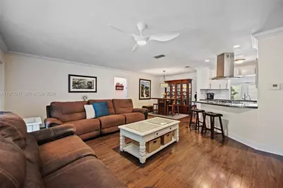 12260 NW 29th Mnr, Sunrise, FL 33323 - Photo 5