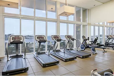 50 Biscayne Blvd #1909, Miami, FL 33132 - Photo 31