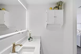 50 Biscayne Blvd, Miami, FL 33132 - Photo 9