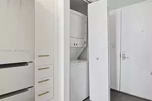 50 Biscayne Blvd, Miami, FL 33132 - Photo 15