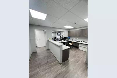 7100 W 20th Ave, Hialeah, FL 33016 - Photo 5