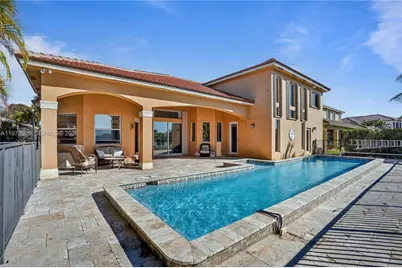 2324 SW 185th Ave, Miramar, FL 33029 - Photo 9