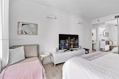 2457 Collins Ave #503, Miami Beach, FL 33140 - Photo 19