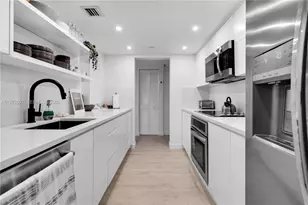 2457 Collins Ave, Miami Beach, FL 33140 - Photo 9