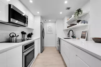 2457 Collins Ave #503, Miami Beach, FL 33140 - Photo 43