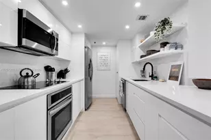 2457 Collins Ave, Miami Beach, FL 33140 - Photo 43