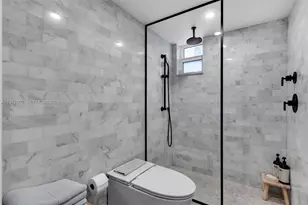 2457 Collins Ave, Miami Beach, FL 33140 - Photo 53