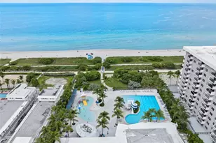 8819 Hawthorne Ave, Surfside, FL 33154 - Photo 31