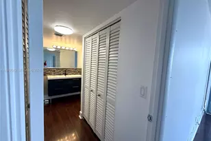 20335 W Country Club Dr, Aventura, FL 33180 - Photo 11