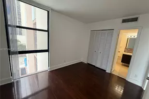 20335 W Country Club Dr, Aventura, FL 33180 - Photo 13