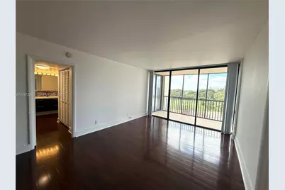 20335 W Country Club Dr #502, Aventura, FL 33180 - Photo 3