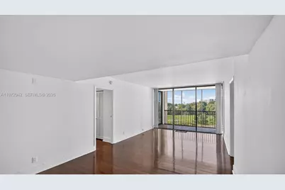 20335 W Country Club Dr #502, Aventura, FL 33180 - Photo 7
