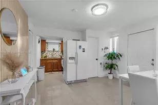 1064 NW 103rd St, Miami, FL 33150 - Photo 7