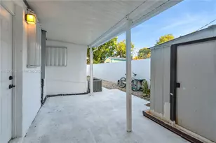 1064 NW 103rd St, Miami, FL 33150 - Photo 25