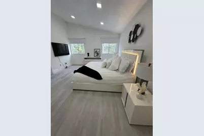 1607 SW 157th Ave, Pembroke Pines, FL 33027 - Photo 11