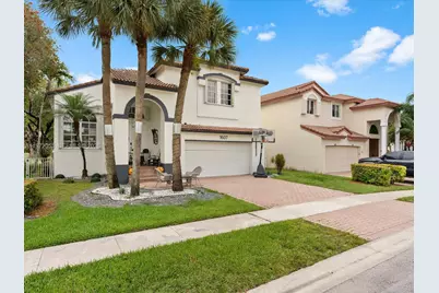 1607 SW 157th Ave, Pembroke Pines, FL 33027 - Photo 3