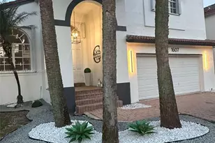 1607 SW 157th Ave, Pembroke Pines, FL 33027 - Photo 3