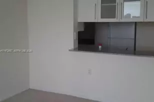 275 NE 18th St, Miami, FL 33132 - Photo 7