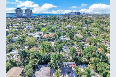 1025 NE 84th St, Miami, FL 33138 - Photo 5