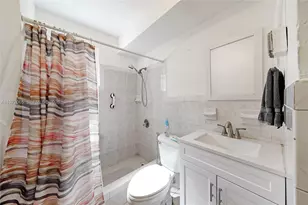 4318 E 8th Ct, Hialeah, FL 33013 - Photo 11