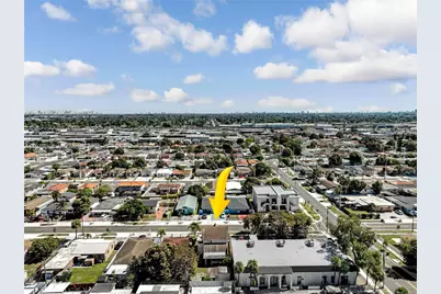 4318 E 8th Ct, Hialeah, FL 33013 - Photo 25