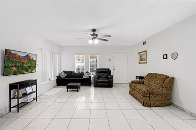 4318 E 8th Ct, Hialeah, FL 33013 - Photo 3