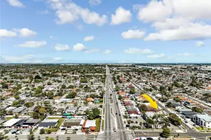 4318 E 8th Ct, Hialeah, FL 33013 - Photo 23