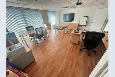 6910 NW 50th St #4-1, Miami, FL 33195 - Photo 9