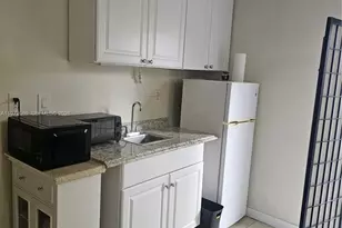 6901 SW 95th Ave, Miami, FL 33173 - Photo 5