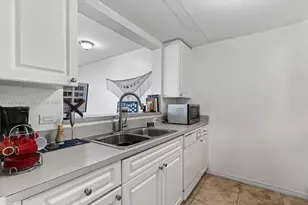 900 SW 8th St, Miami, FL 33130 - Photo 19